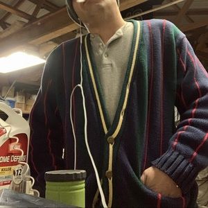 Tommy 5 button two hand pocket sweater